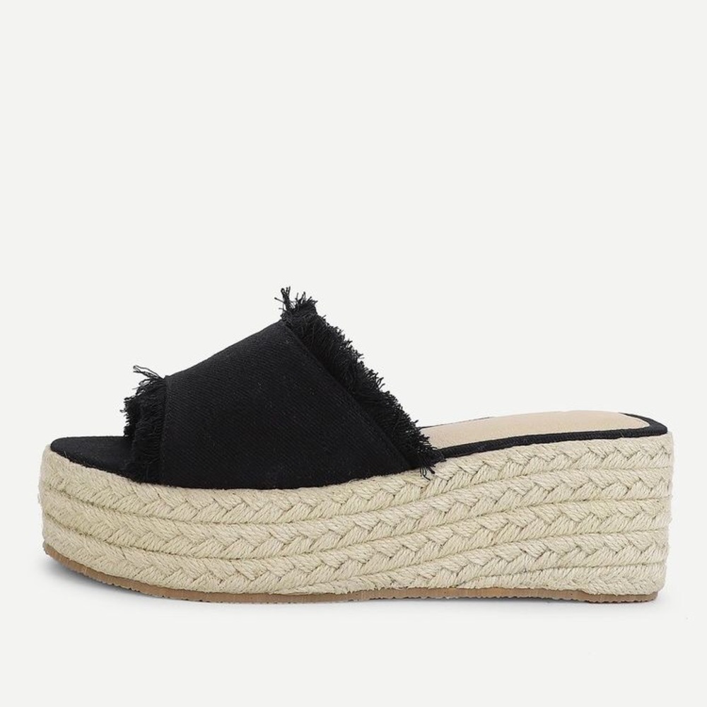 NEVER WORN H&M Black Fringe Sandals
